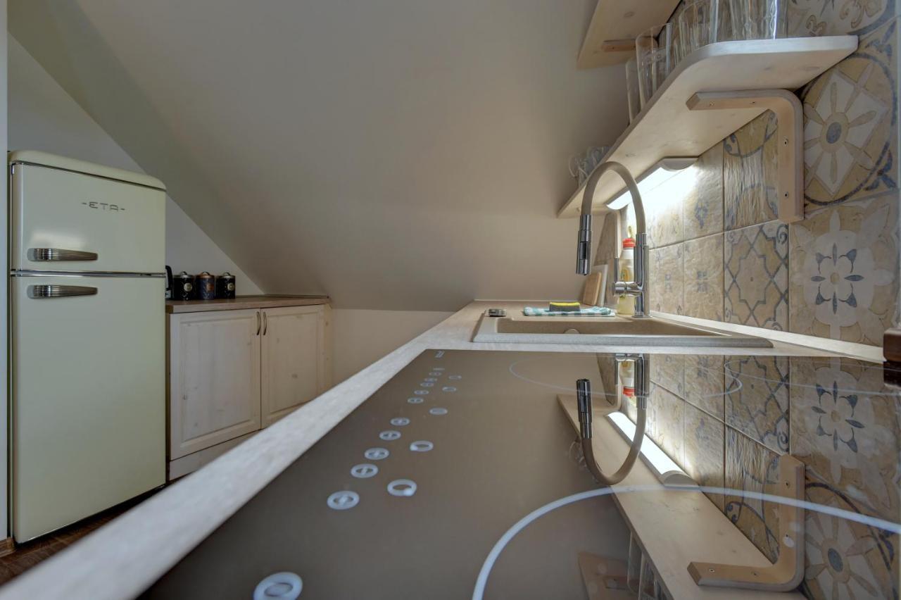 Blatensky House 393 - Apartma 3 アベルタミ エクステリア 写真